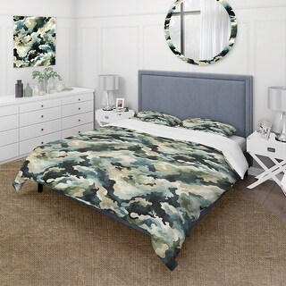 Designart "Vintage Camo Nostalgia III" Modern Bedding Set With Shams ...